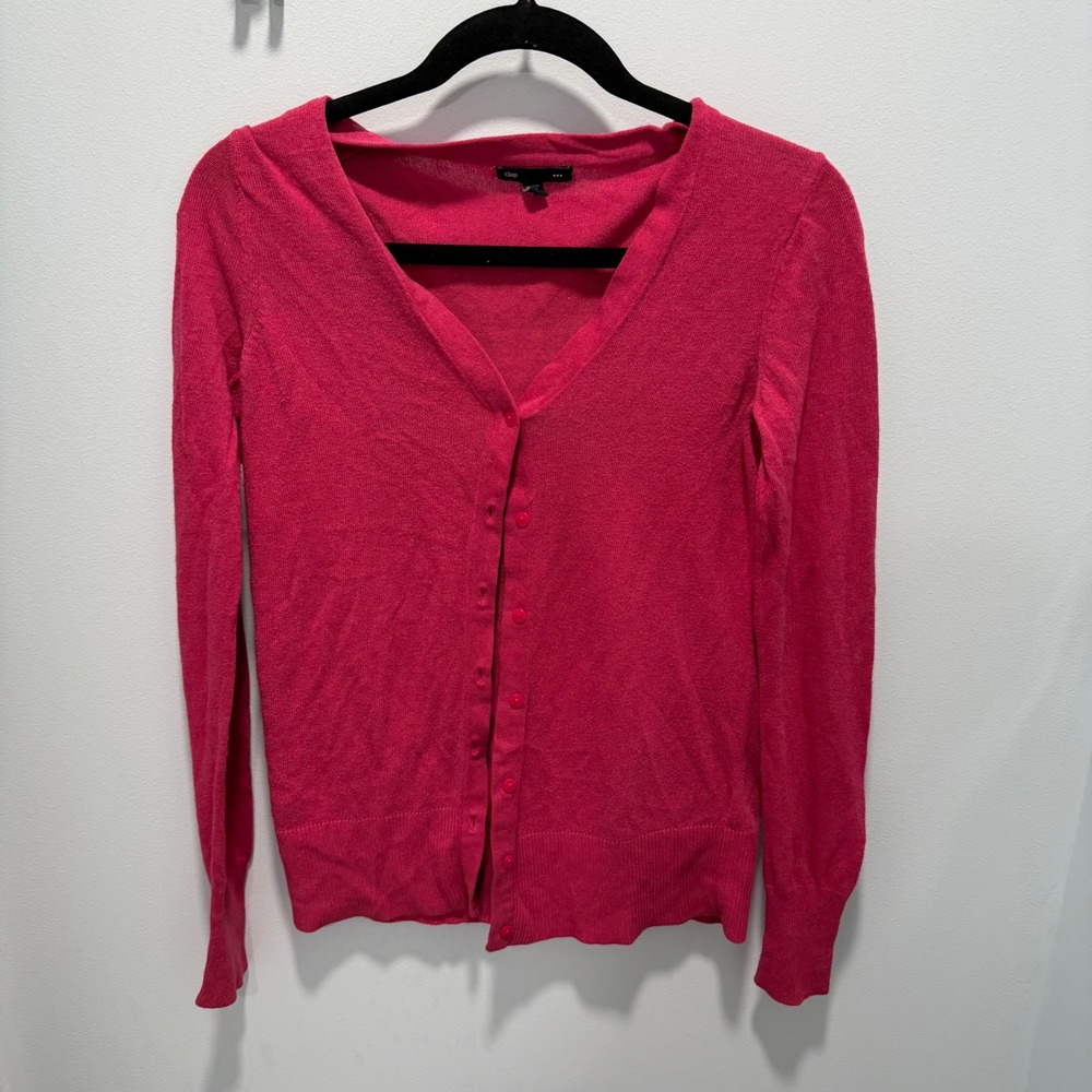 Gap V-Neck Button Front Cardigan Size S Pink Lightweight Knit Sweater
